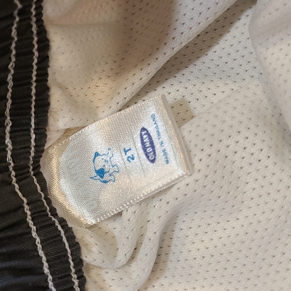 Old Navy Striped Board Shorts Size 2T - Picture 3 of 3